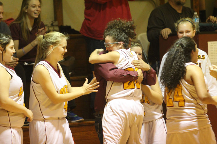 LometaEvantGIRLSBasketball75.jpg